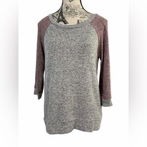Pink Clover Heathered Gray Red Sleeves Soft Knit Top Size M Casual comfort